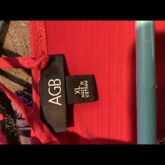 Top - Picture 3 of 4